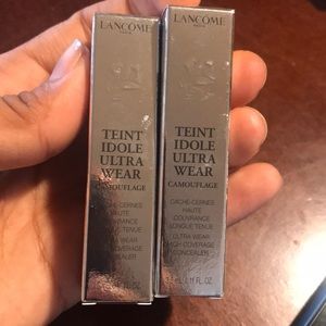LANCOME ultra wear concealer Buff 220